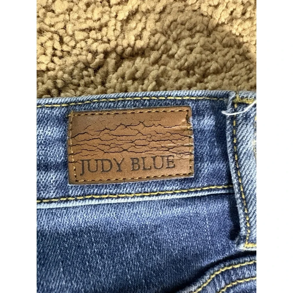 Judy Blue Relaxed Fit Jeans Women 11/30 Distressed Blue Denim Mid Rise Preppy